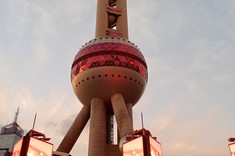 Oriental Pearl Tower w Szanghaju