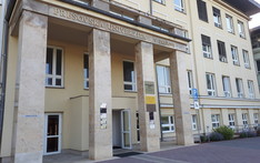 Budynek główny uczelni
