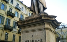 Pomnik urodzonego w Turynie Luigi Lagrange’a 